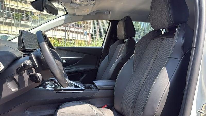 Peugeot 3008 Hybrid 225 e-EAT8 Allure Pack