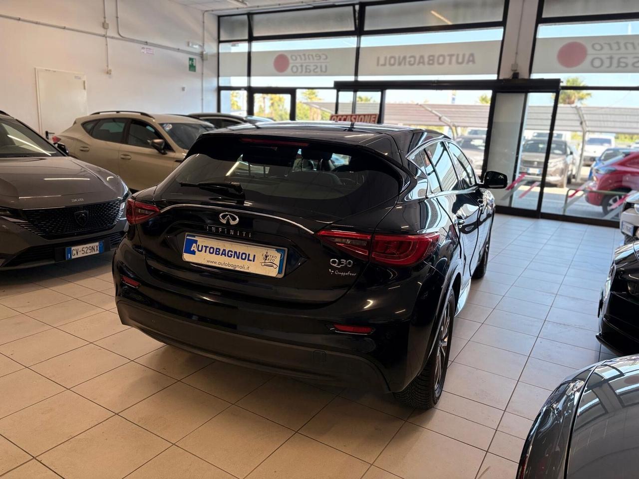 Infiniti Q30 BUSINESS 1.5 diesel DCT
