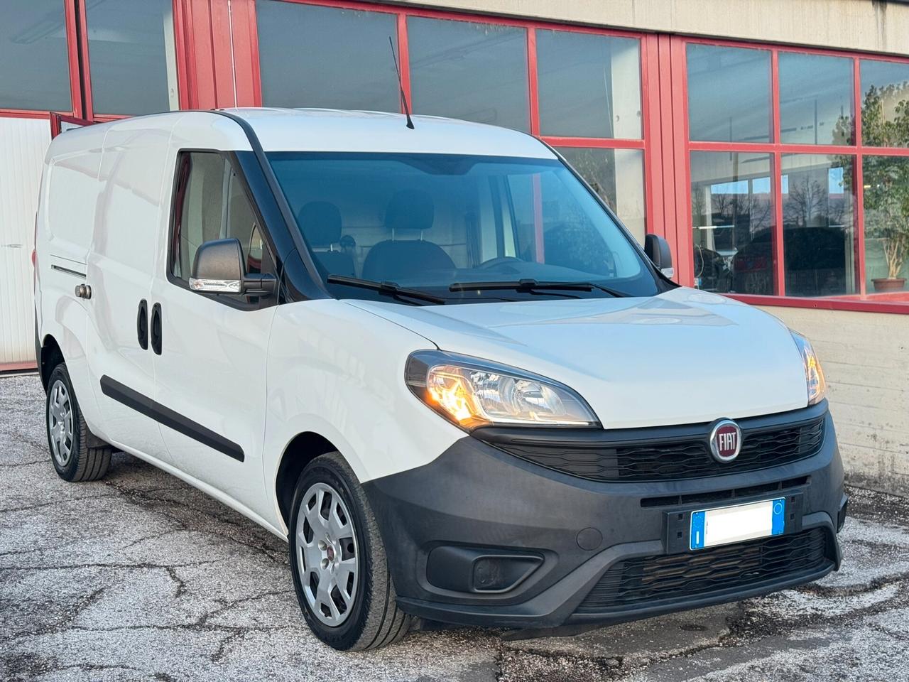 Fiat Doblo' cargo Maxi Autocarro 3 posti