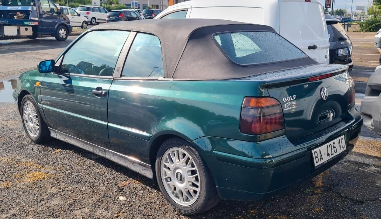 Volkswagen Golf Cabriolet 1.8/75 CV cat Movie