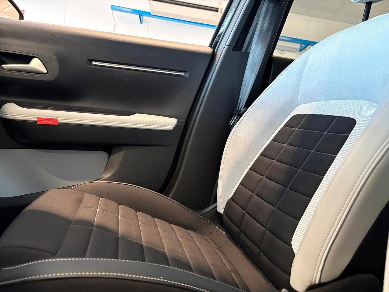 Citroen C3 MAX PureTech 100 6mt SPOTICAR