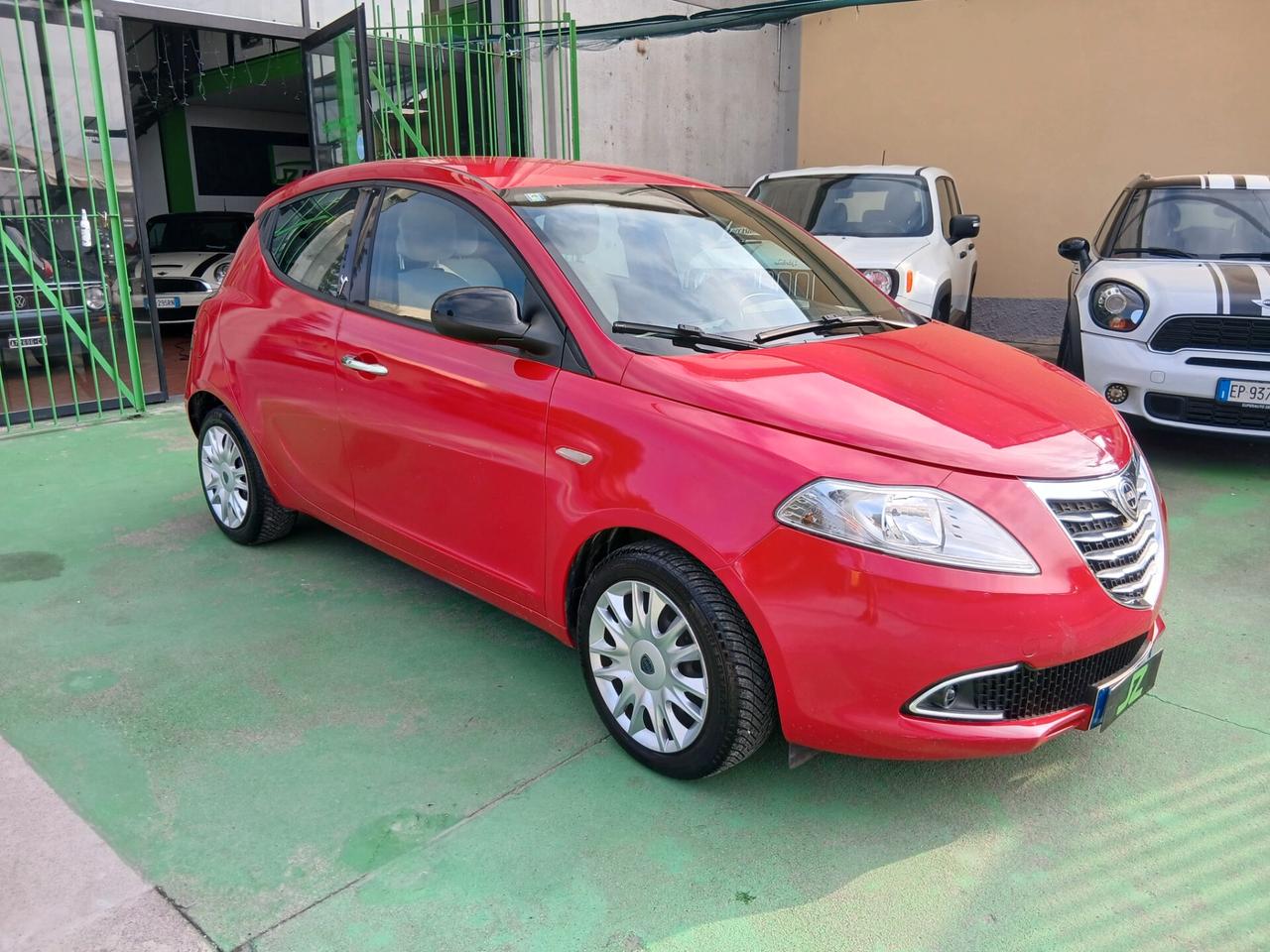 Lancia Ypsilon 1.2 69 CV 5 porte GPL Ecochic Platinum