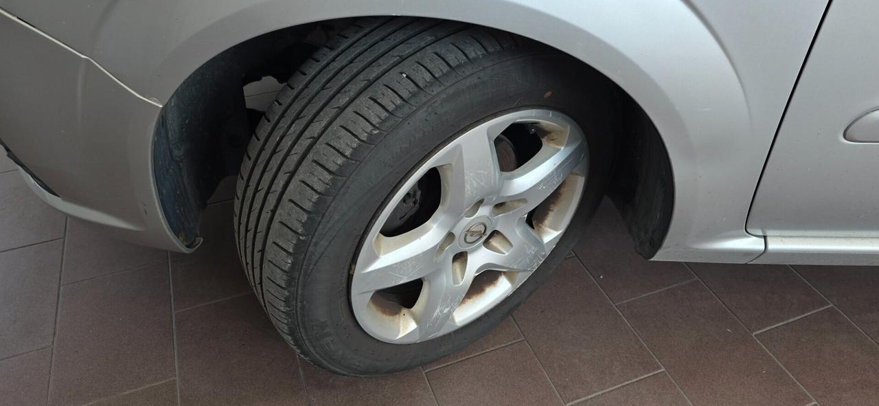 Opel Zafira 1.8b 7 POSTI UNICOPROPRIETARIO