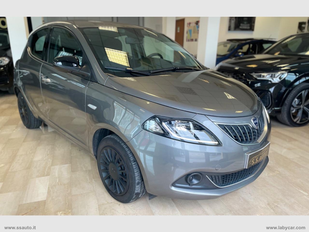 LANCIA Ypsilon 1.0 FireFly 5p.S&S Hyb. Eco A.F. NEO PATENTATI NESSUN VINCOLO