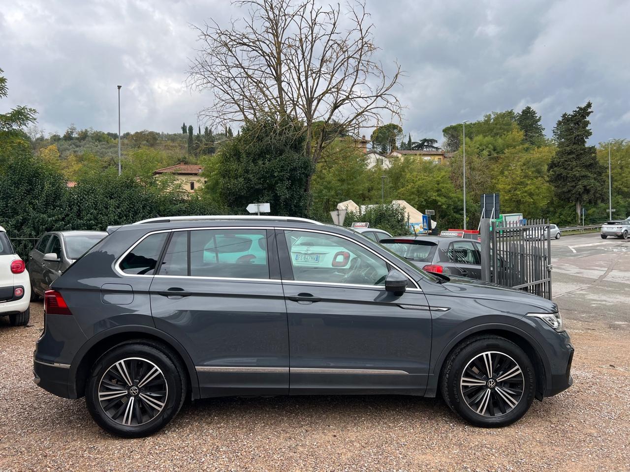Volkswagen Tiguan 2.0 TDI 150 CV SCR DSG Elegance