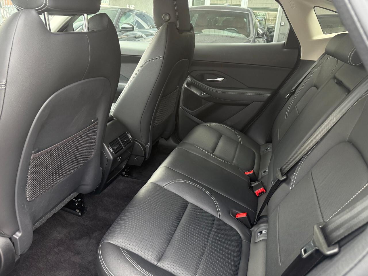 Jaguar E-Pace 2.0d i4 mhev R-Dynamic SE awd 204cv auto