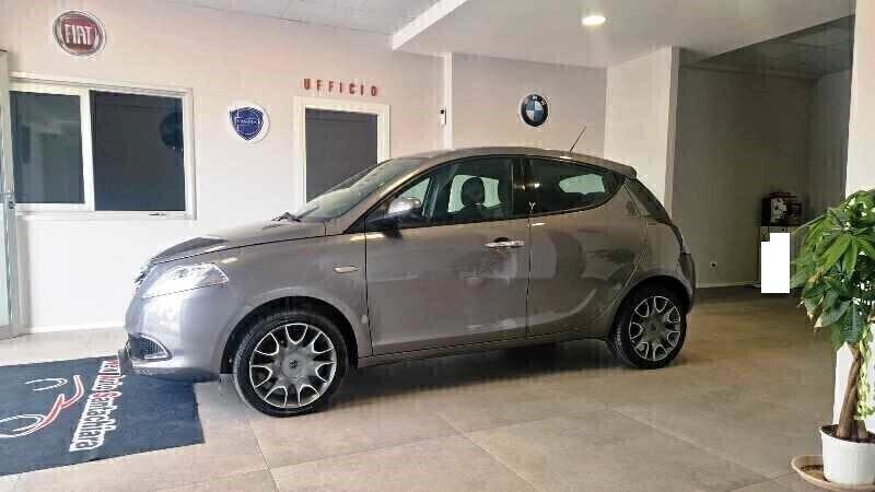 Lancia Ypsilon 1.3 M-Jet 95 CV S&S Gold