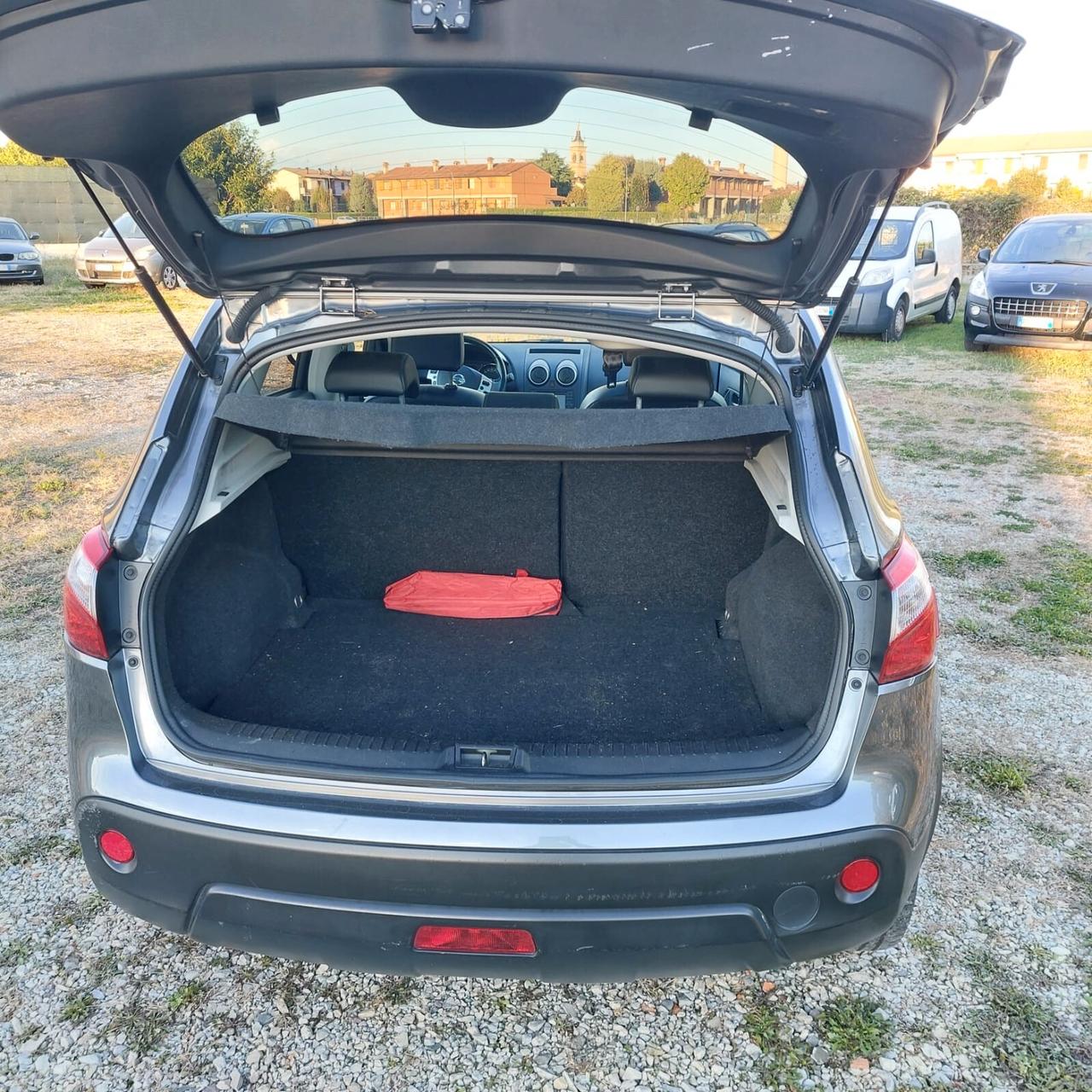 Nissan Qashqai 1.6 dCi DPF 360