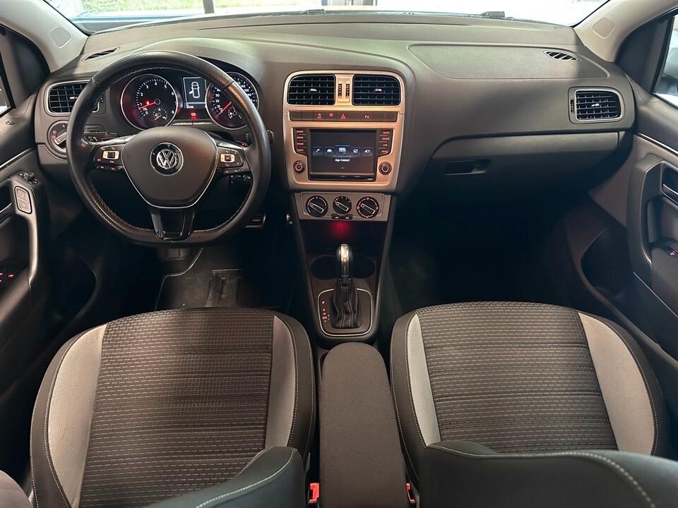 vw Polo CROSS 1.2 TSI DSG AUTOMATICA - NEOPATENTATI