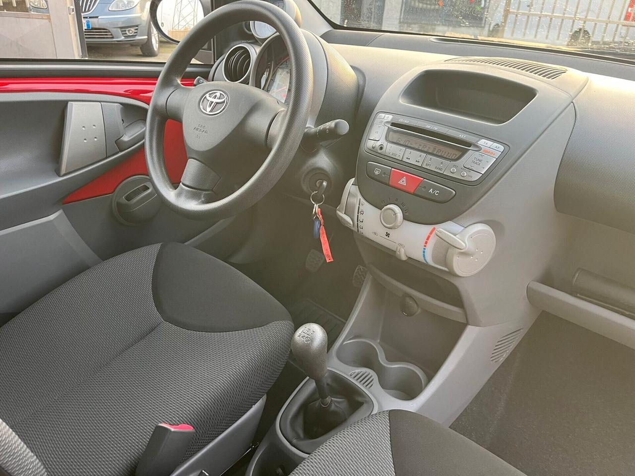 Toyota Aygo 1.0 BENZ SOLO 29.000 KM