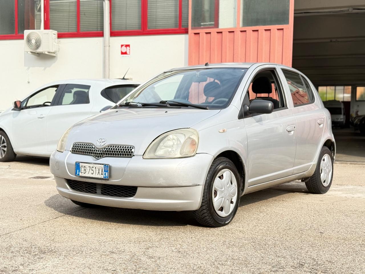 Toyota Yaris 1.0i 16V cat 5 porte '03
