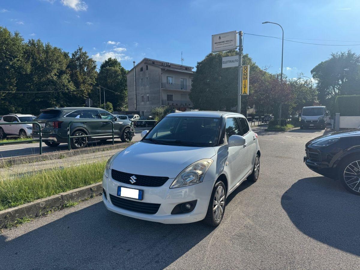SUZUKI - Swift - 1.2 VVT 4WD 5p GL Top