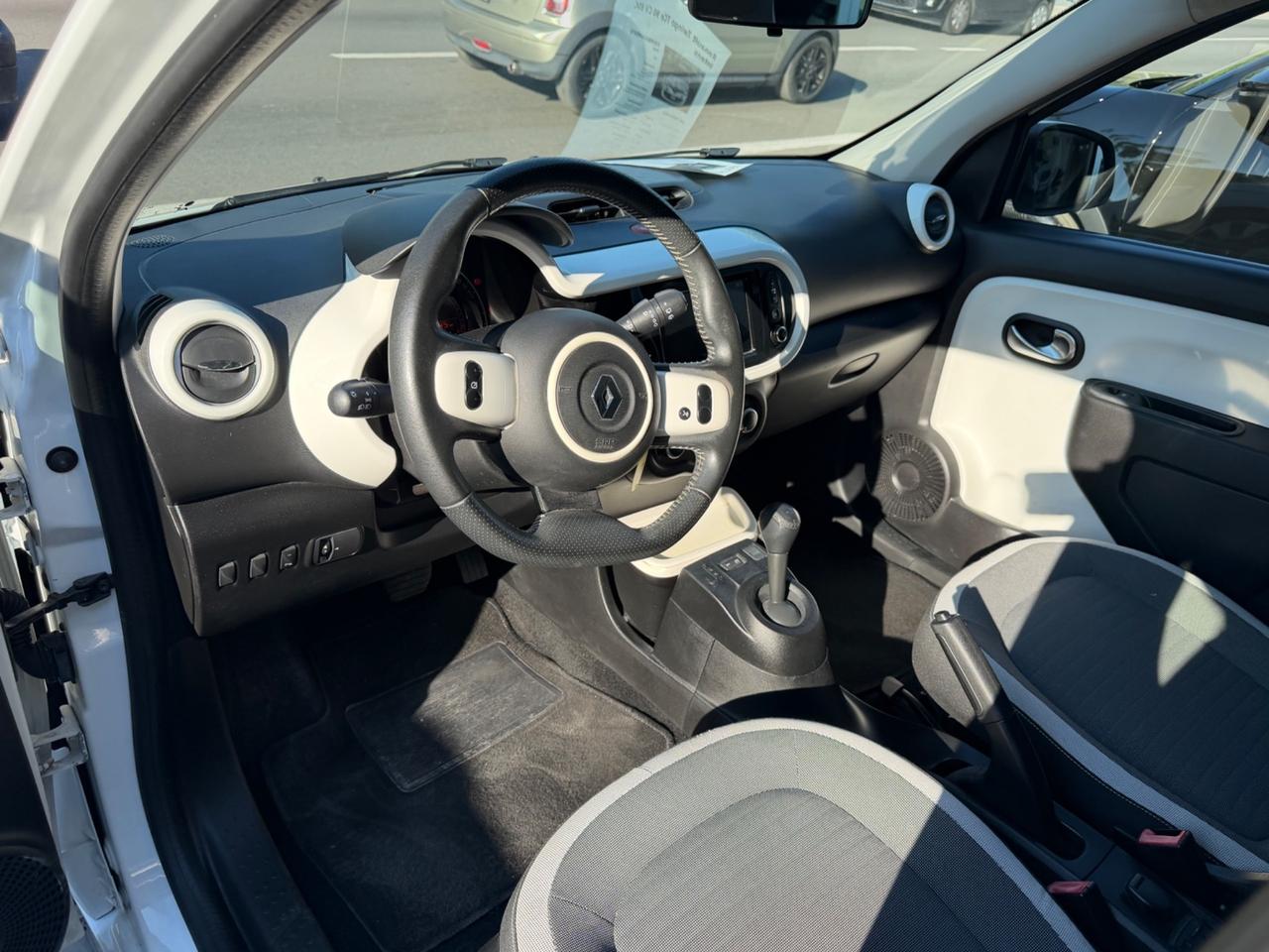 Renault Twingo TCe 90 CV EDC Intens