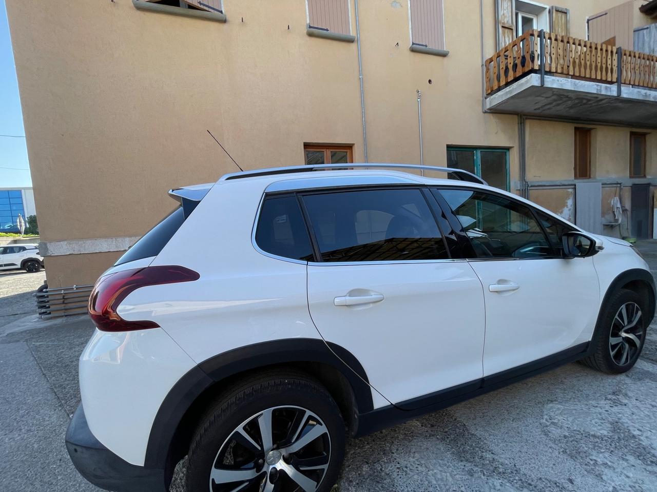 Peugeot 2008 BlueHDi 120 S&S Allure