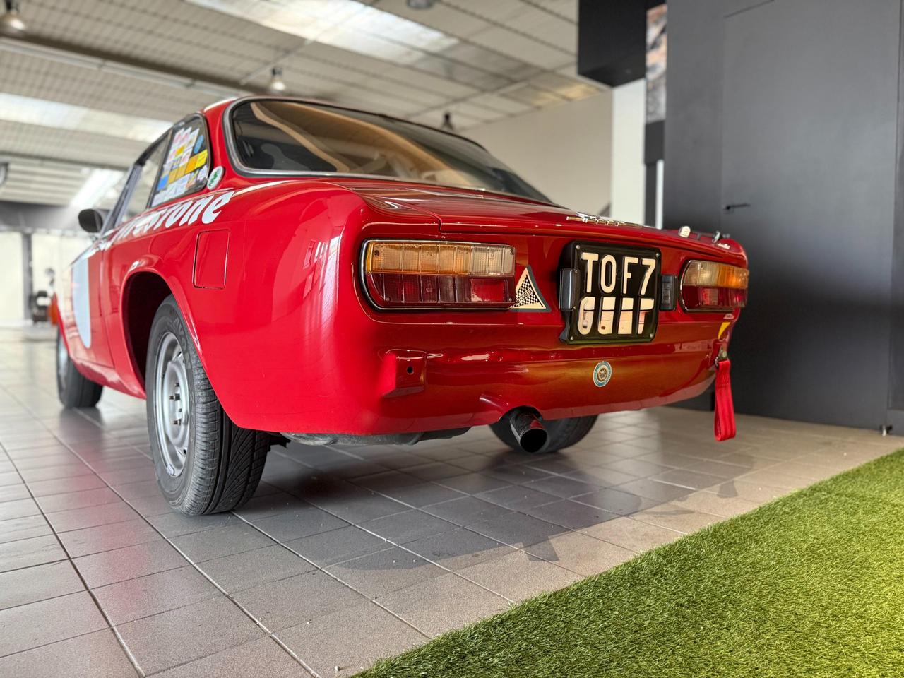 Alfa Romeo GIULIA GT VELOCE 2000 (Tipo 10521)