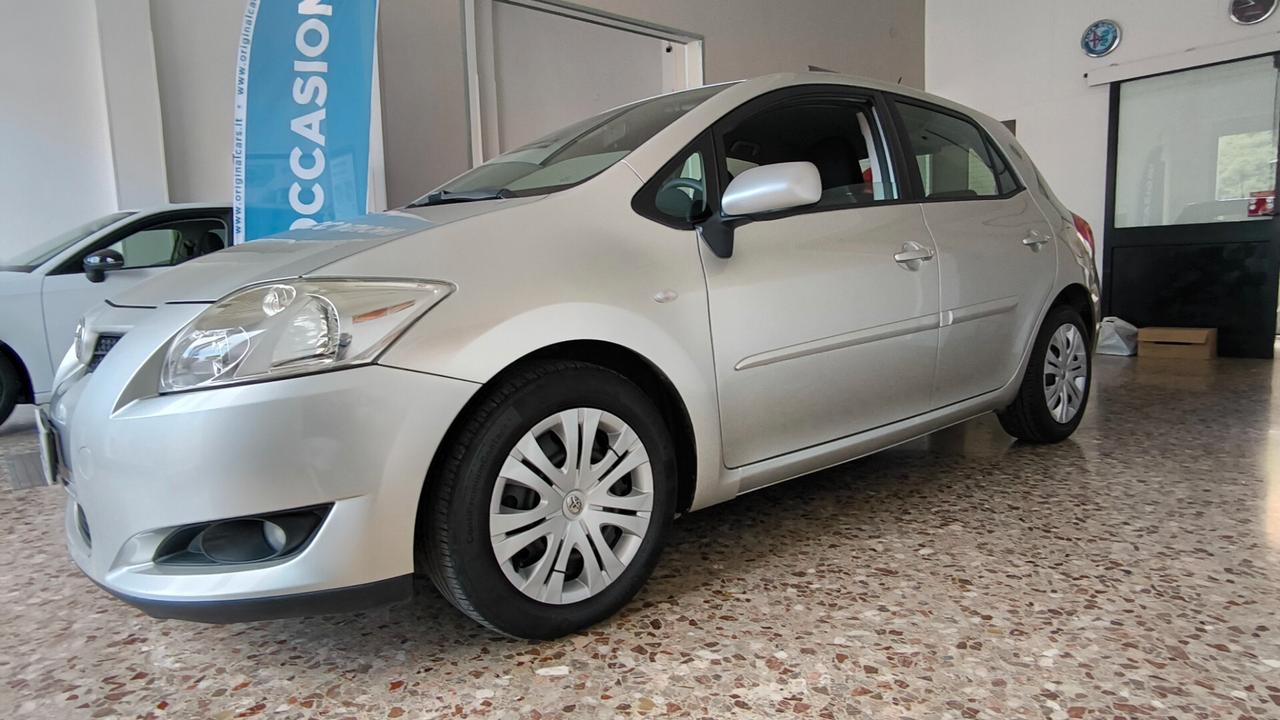 Toyota Auris 1.4 D-4D 5 porte Sol MY'08