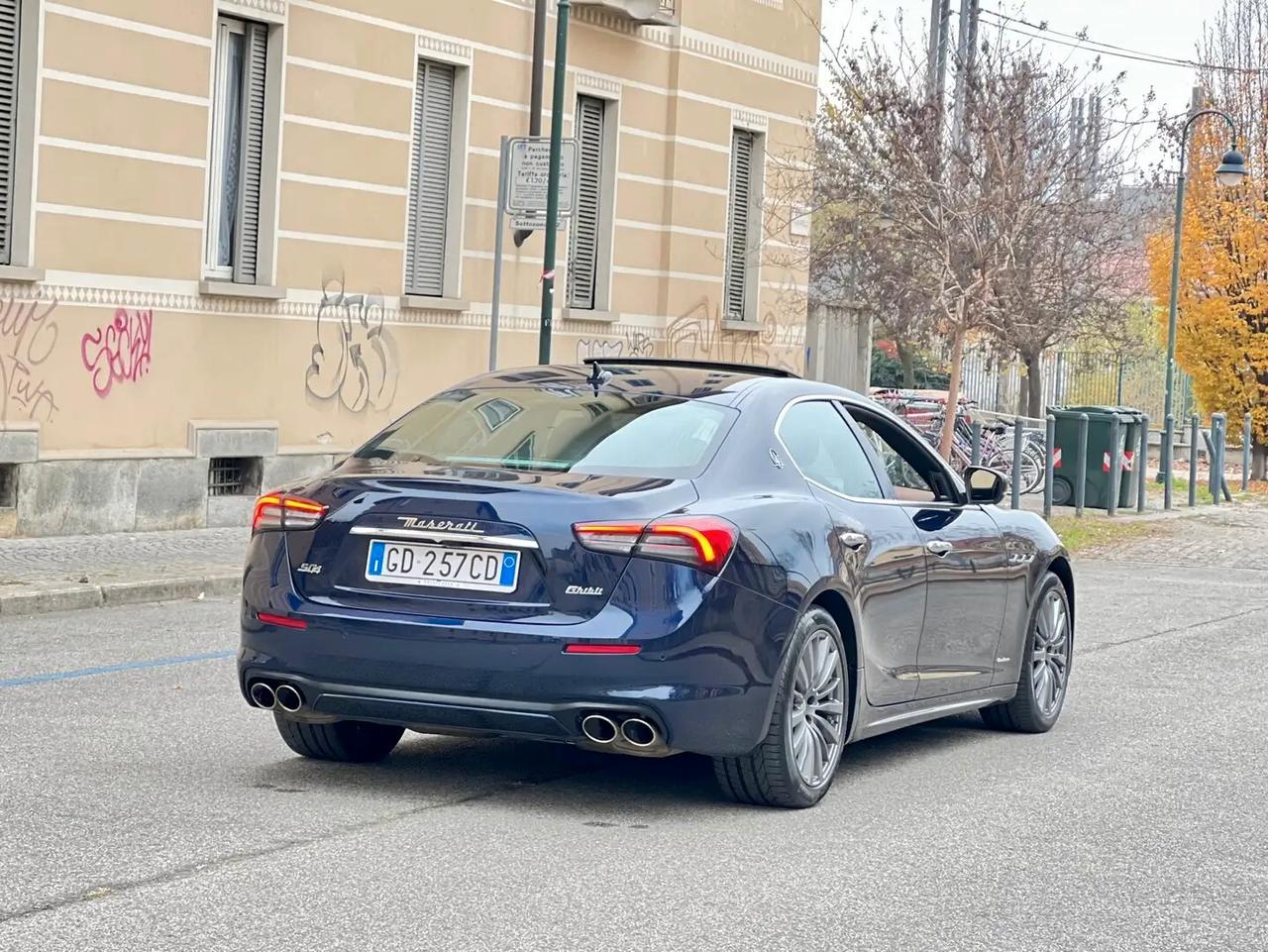 Maserati Ghibli V6 430 CV Q4 Granlusso