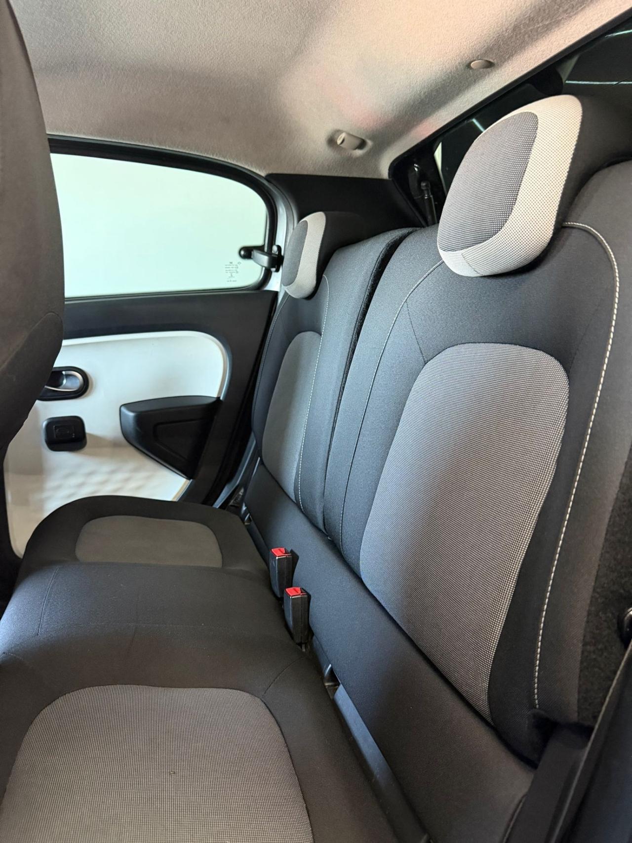 Renault Twingo SCe EDC Intens