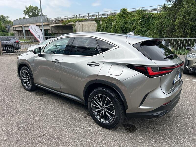 Lexus NX Plug-in 4WD Premium IVA ESPOSTA COMPRESA GARANZIA LEXUS FINO AL 2032