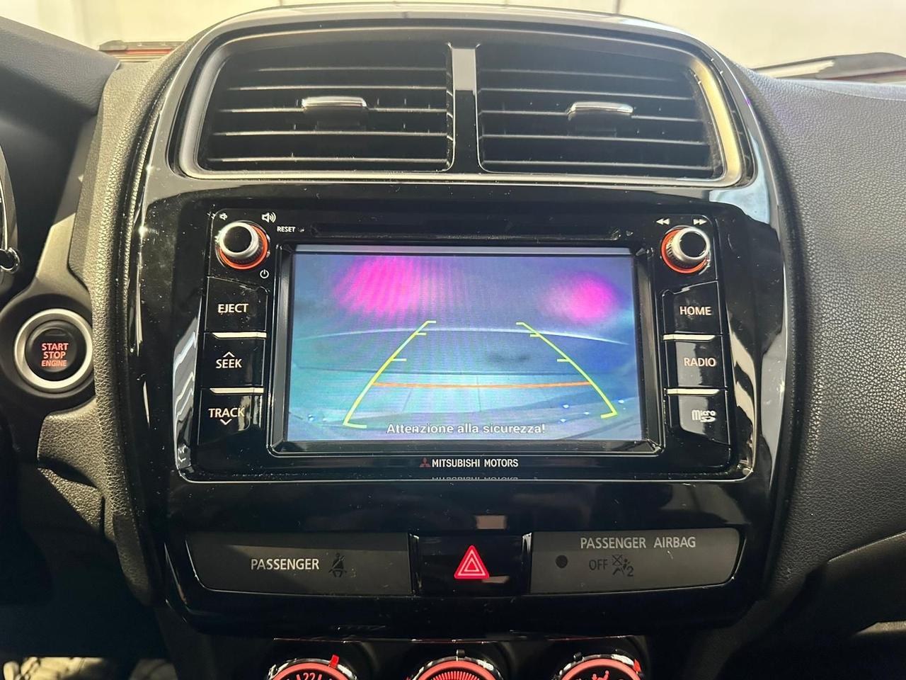 Mitsubishi ASX 1.6 DI-D 114 CV 4WD Instyle Navi