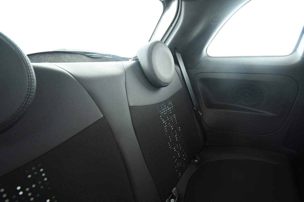 FIAT 500 1.0 hybrid Connect 70cv NEOPATENTATI+BLUETOOTH