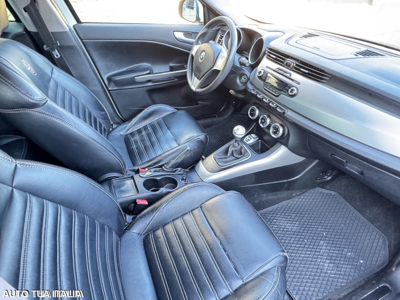 ALFA ROMEO GIULIETTA 1.6 SPORT INTERNI IN PELLE