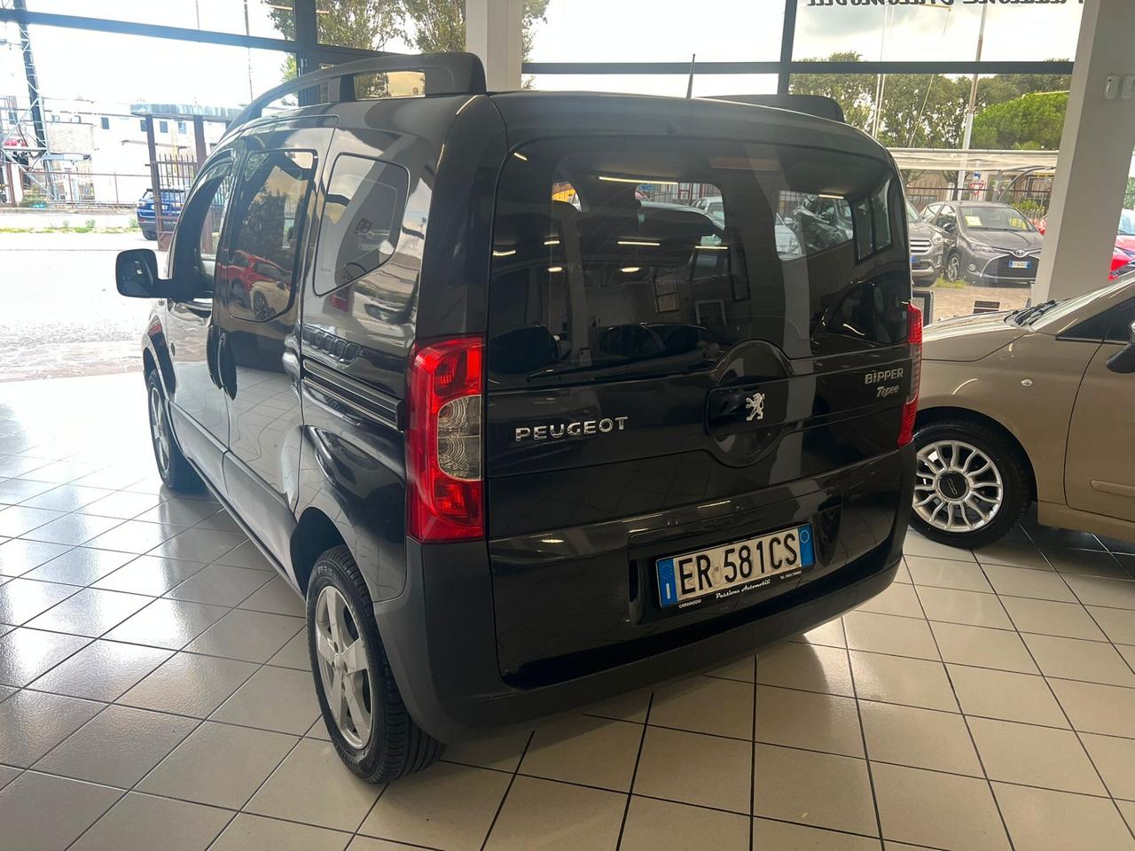 Peugeot Bipper Tepee 1.4 75CV Outdoor