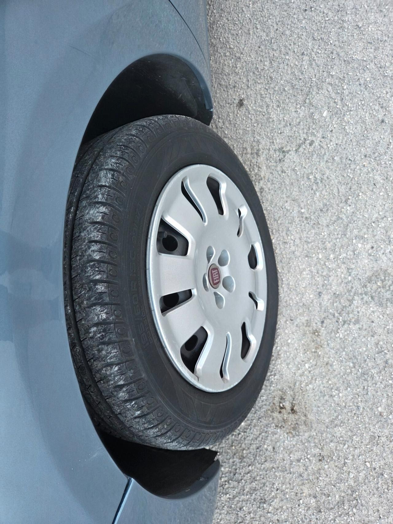 FIAT DOBLO 1.6 DIESEL 5 POSTI ANNO 2013 KM CERTIFICATI