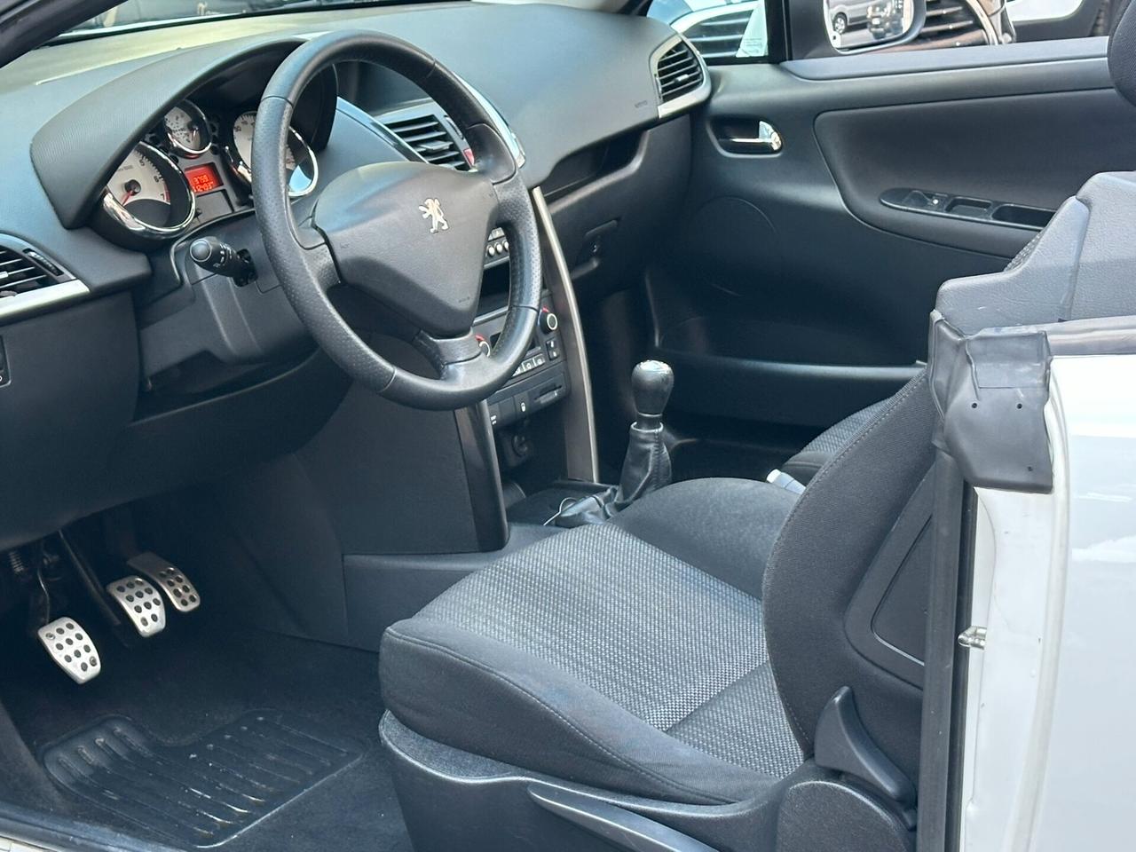 Peugeot 207 1.6 VTi 120CV CC Cabrio Allure