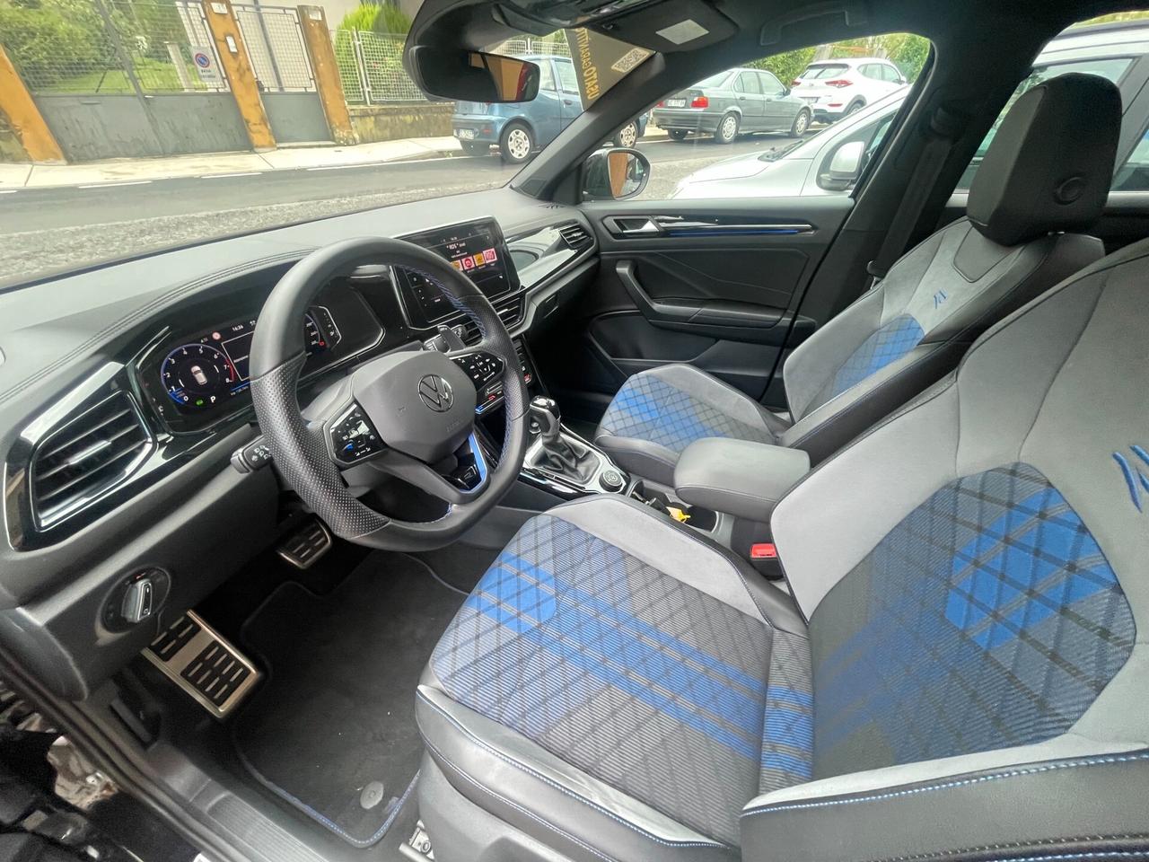 Volkswagen T-Roc R 2.0 TSI DSG 4MOTION AKRAPOVIC'