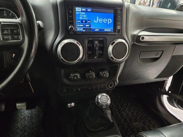 JEEP Wrangler Unlimited 2.8 CRD DPF rock's