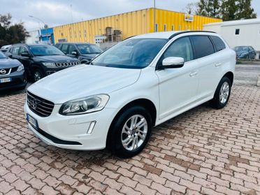 Volvo XC 60 XC60 D4 Geartronic R-design Momentum