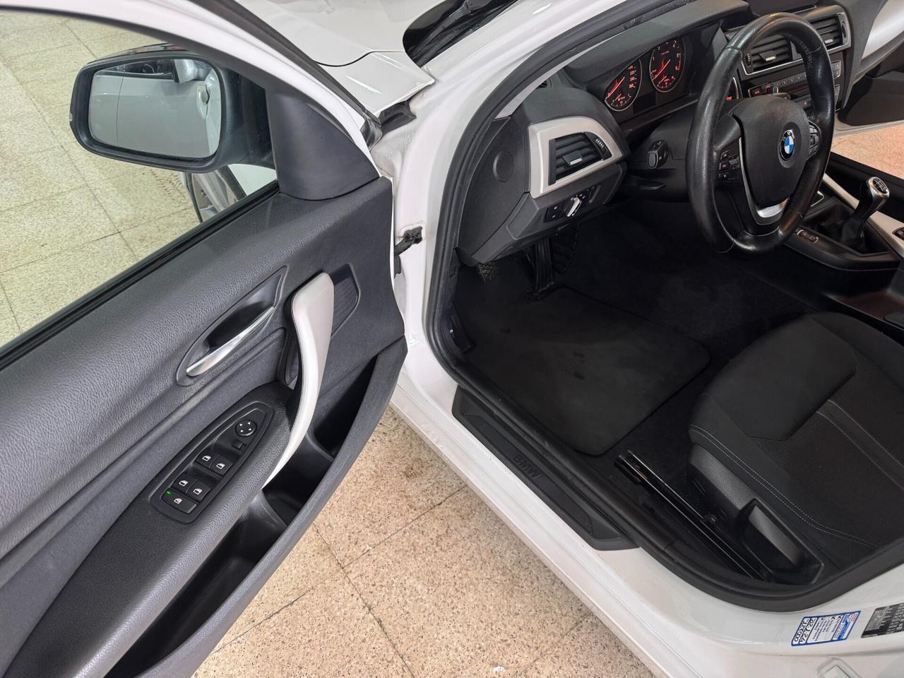 Bmw 116 116d Urban cv. NAVIGATORE OK NEOPATENTATI