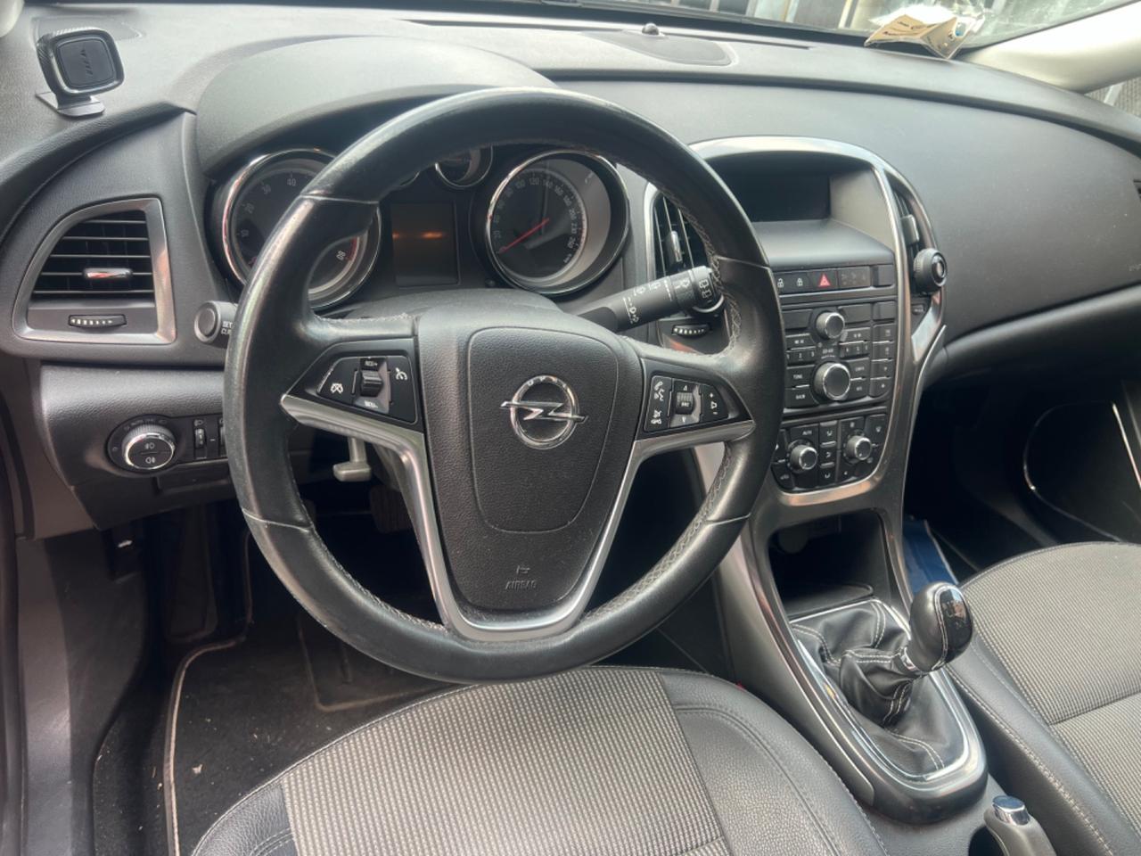 Opel Astra 1.4 Turbo 140CV 5 porte GPL Tech Cosmo