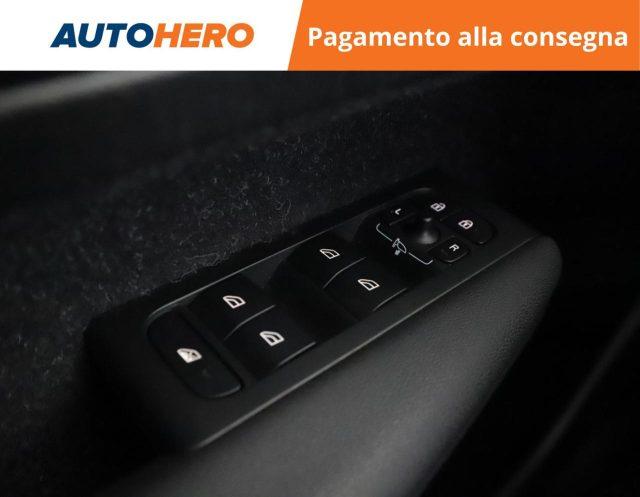 VOLVO XC40 T3 Geartronic Momentum Core