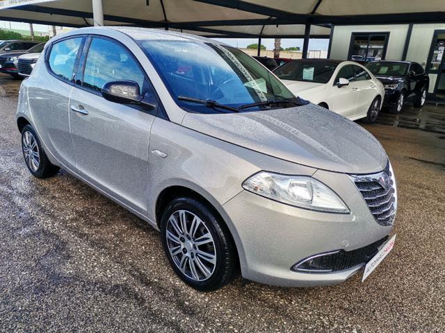 LANCIA Ypsilon 1.2 69 CV 5 porte Gold