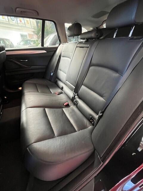 BMW 520 D 184 CV TOURING LUXURY PELLE TOTALE AUTOMATICO NAVI CERCHI SEDILI ANT. A REGOLAZIONE ELETTRICA