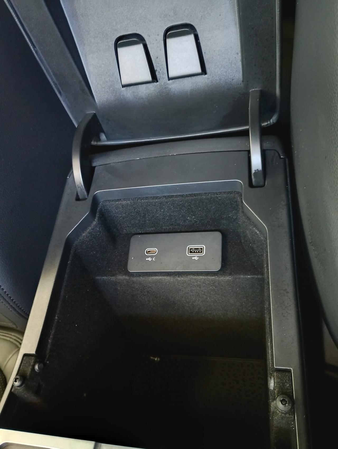 Jaguar E-Pace 2.0D I4 163 CV AWD Auto R-Dynamic SE