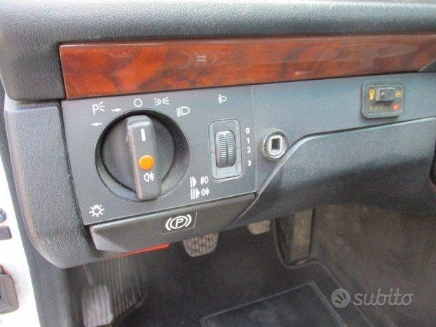 Mercedes 200 E BENZINA