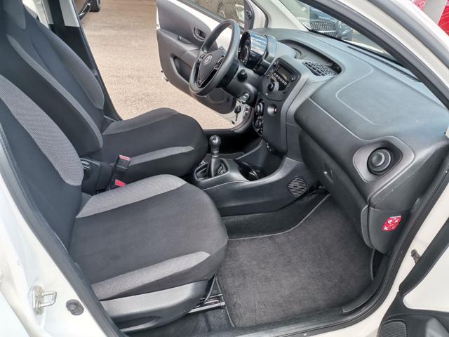 TOYOTA Aygo Connect 1.0 VVT-i 72CV 5 porte