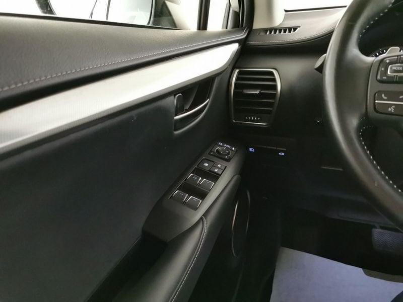 Lexus NX 300h 2.5 Premium 4wd cvt