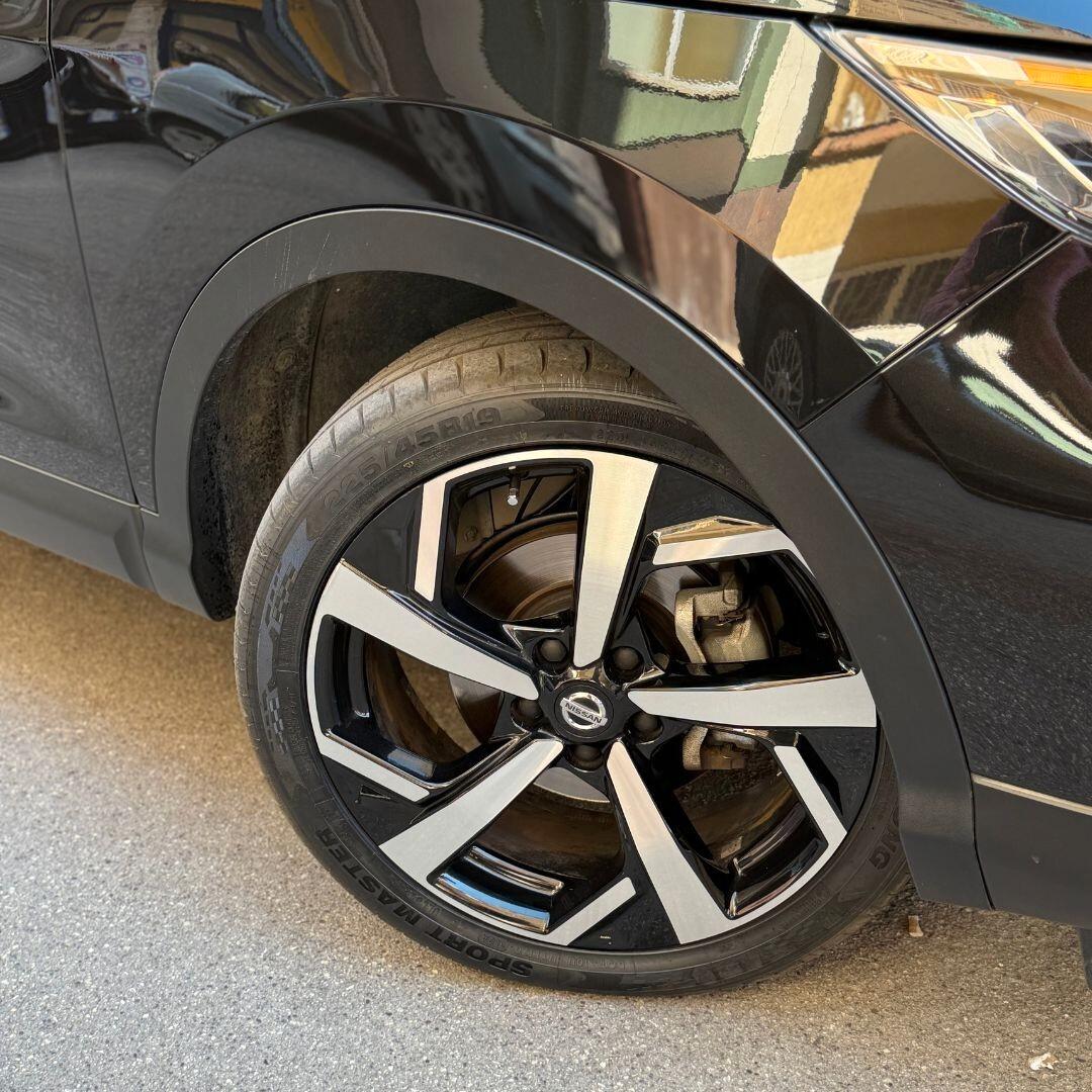 Nissan Qashqai 2019 **FULL OPTIONAL**