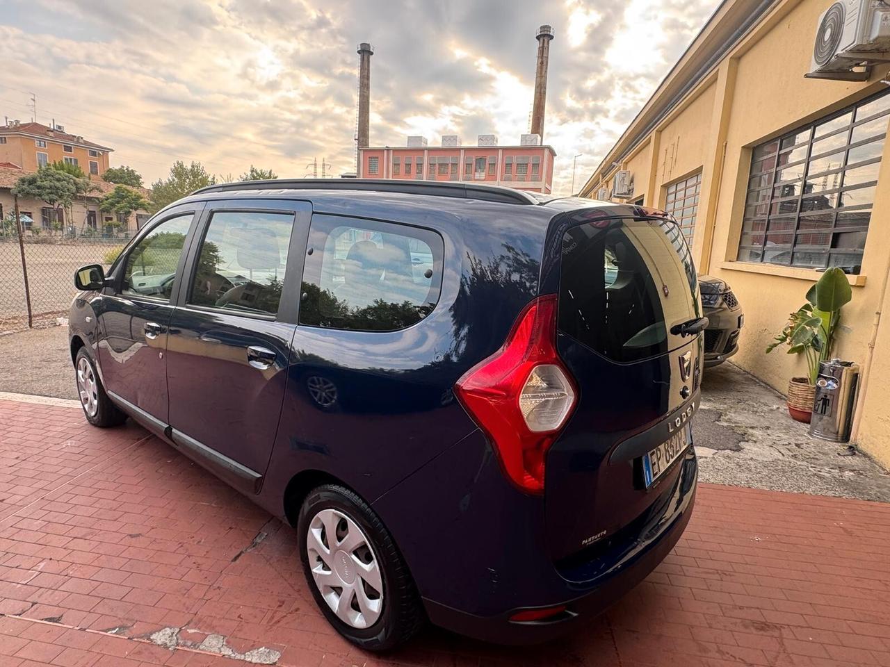 Dacia Lodgy 1.6 BENZINA 8V 85CV 7 posti Lauréate
