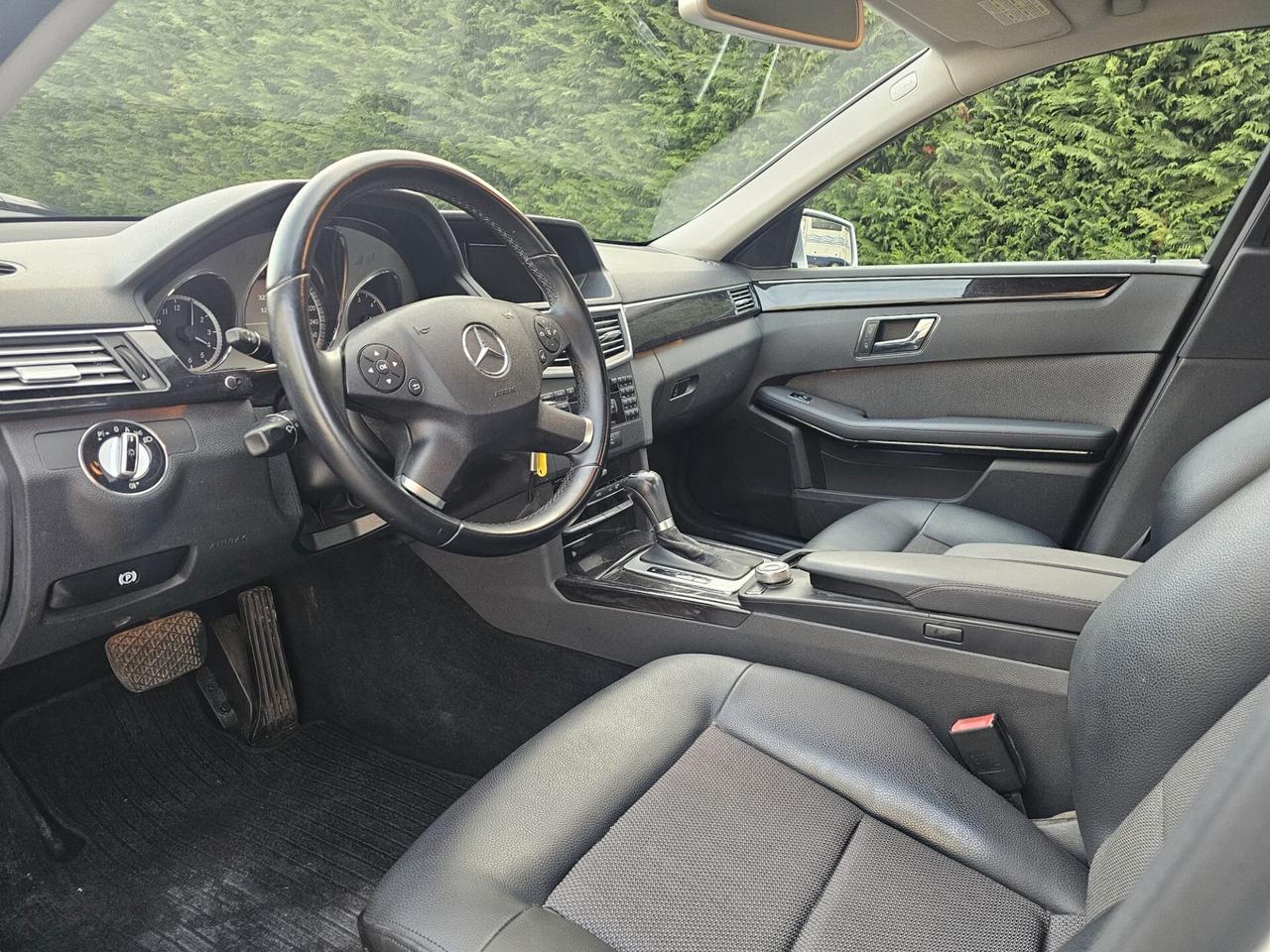 Mercedes-benz E 220 AVANTGARDE AMG