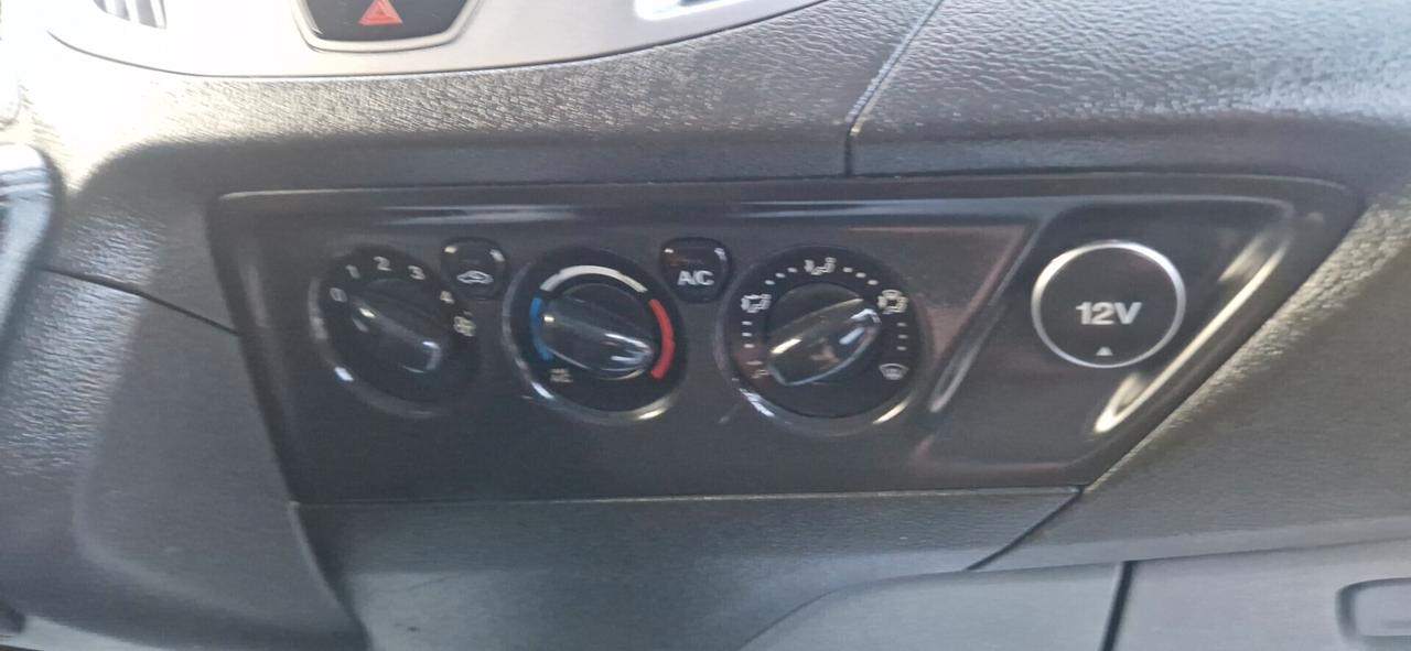 Ford Transit Custom 2.2 MJT 125 CV