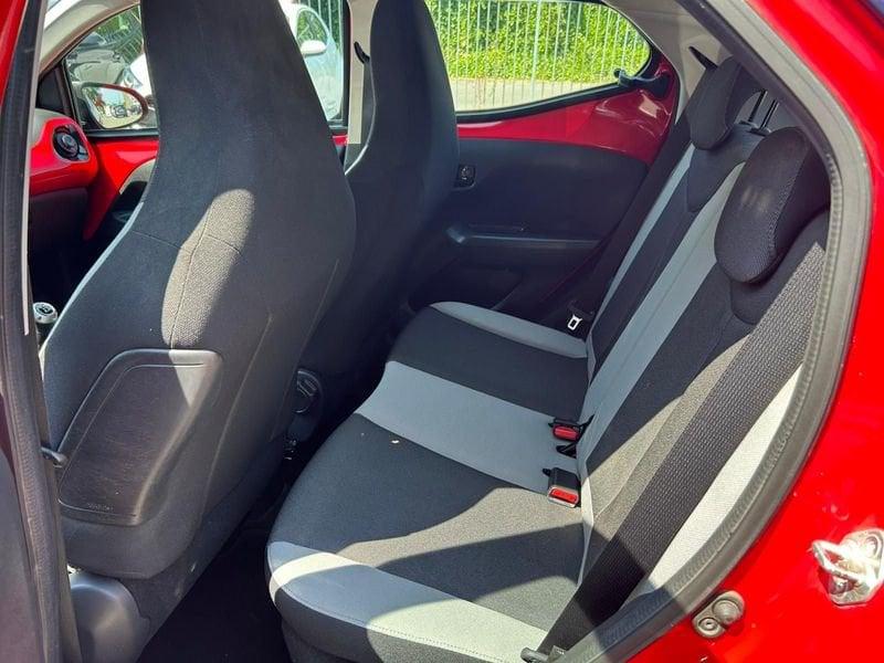 Toyota Aygo 1.0 VVT-i x-play