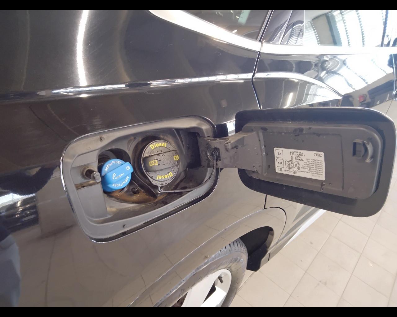 AUDI Q3 I 2019 Sportback - Q3 Sportback 35 2.0 tdi S line edition s-tronic