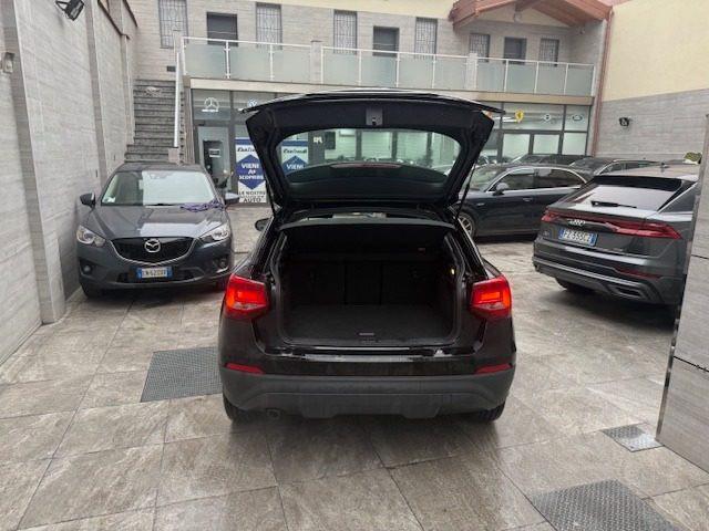 AUDI Q2 30 TDI Business