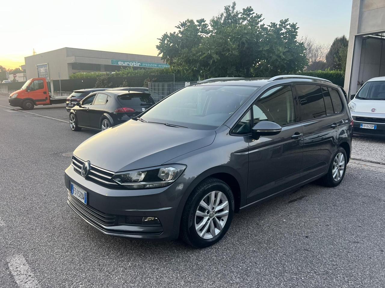 Volkswagen Touran 1.6 TDI 115 CV SCR DSG Business BlueMotion Technology