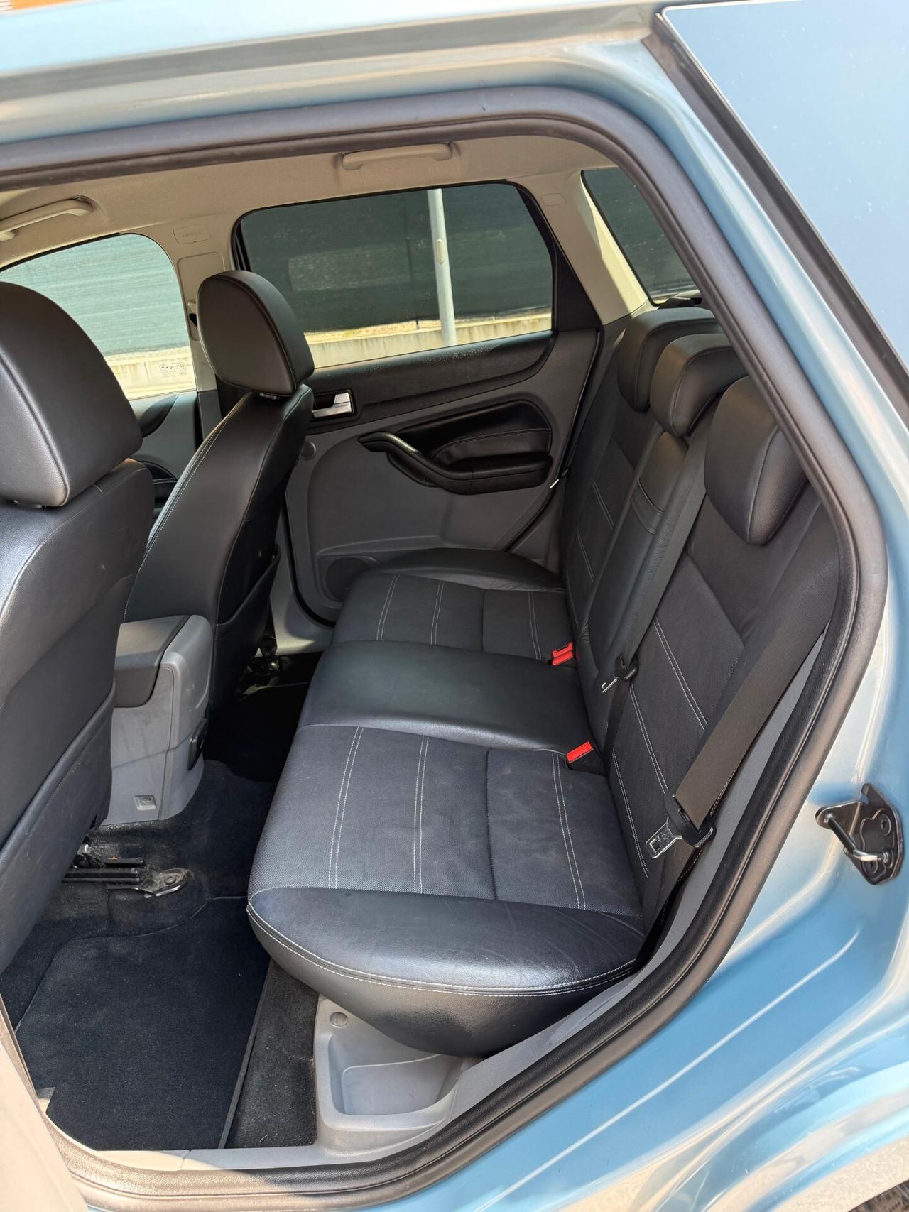 Ford Focus Station Wagon 1.6 tdci - 12 MESI DI GARANZIA -